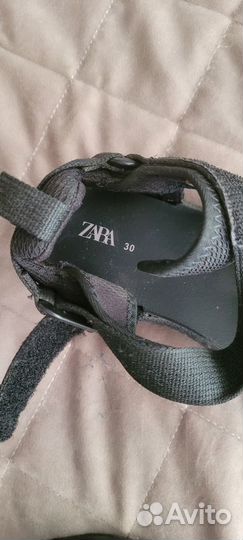 Сандалии для девочки zara