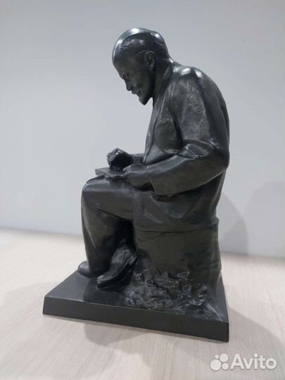Ленин статуэтка
