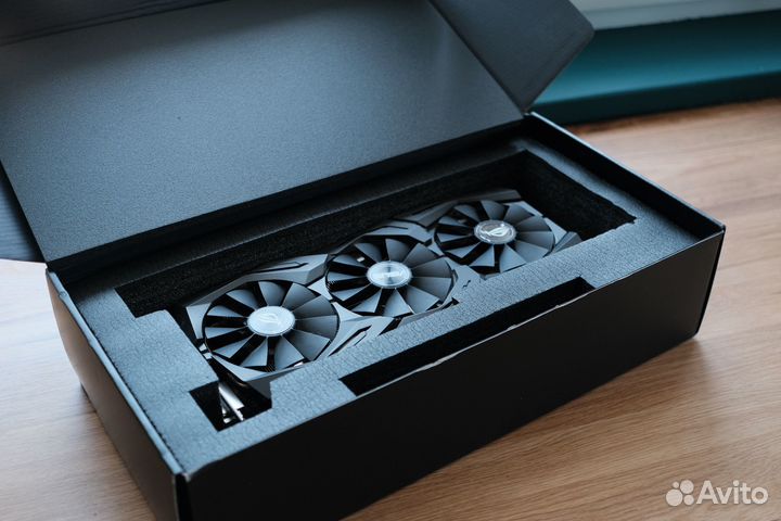 Видеокарта Asus GeForce GTX 1080 Ti strix