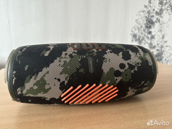 Колонка JBL xtreme 3