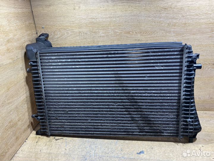 Интеркулер VW Caddy 3 1,9 BLS 128483