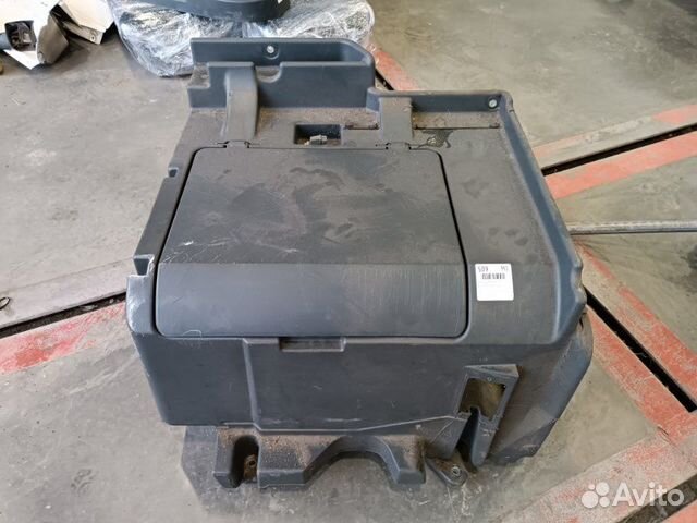 Ящик инструментальный левый Man Tgx