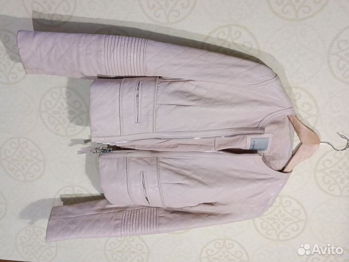 Кожаная куртка женская L