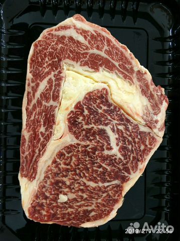 Килограмм мраморной говядины. Стейк бавет из мраморной говядины. Мраморная говядина за кг. Ребра мраморной говядины. Отруб вагю.