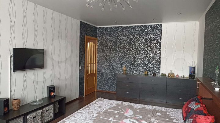 2-к. квартира, 76 м², 2/10 эт.