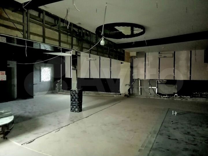 Продам отдельно стоящее здание, 548 м²