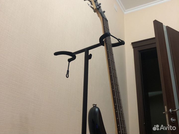 Бас-гитара ibanez