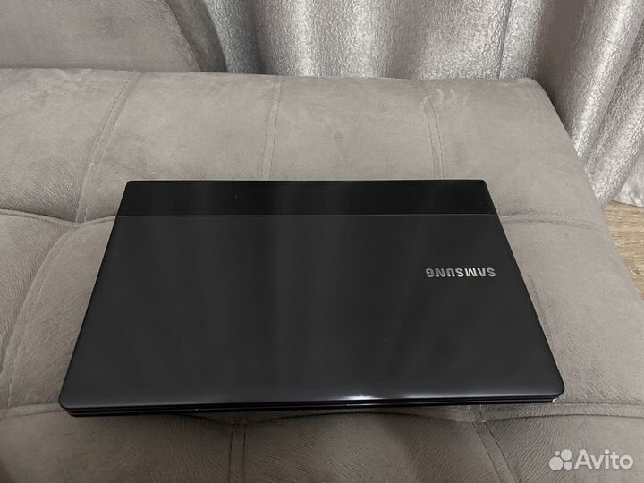 Ноутбук samsung
