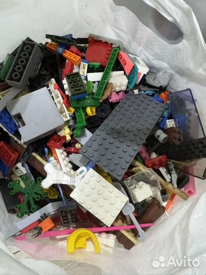 Lego россыпью 5.700 кг