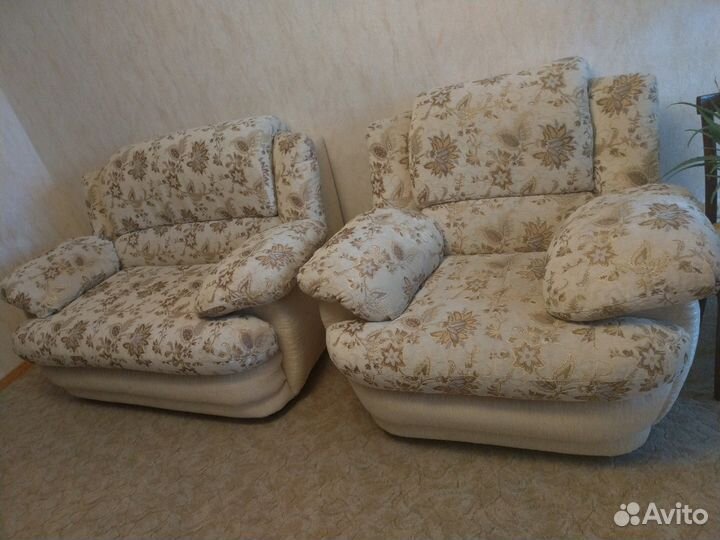 Диван и кресло Потютков
