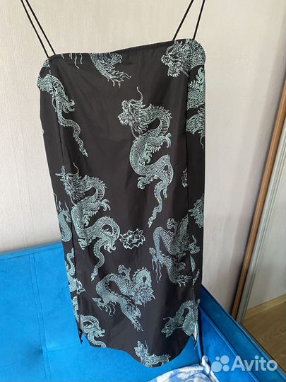 Платье на лямках черное