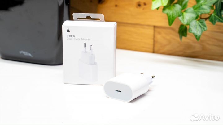 Сетевое зарядное устройство Apple 20W USB-C