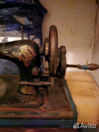 Швейная машинка зингер ручная
