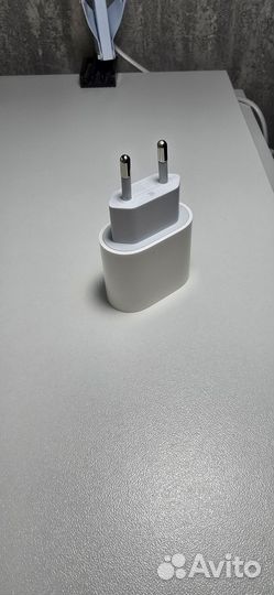 Оригинальный блок iPhone 20 w зарядки