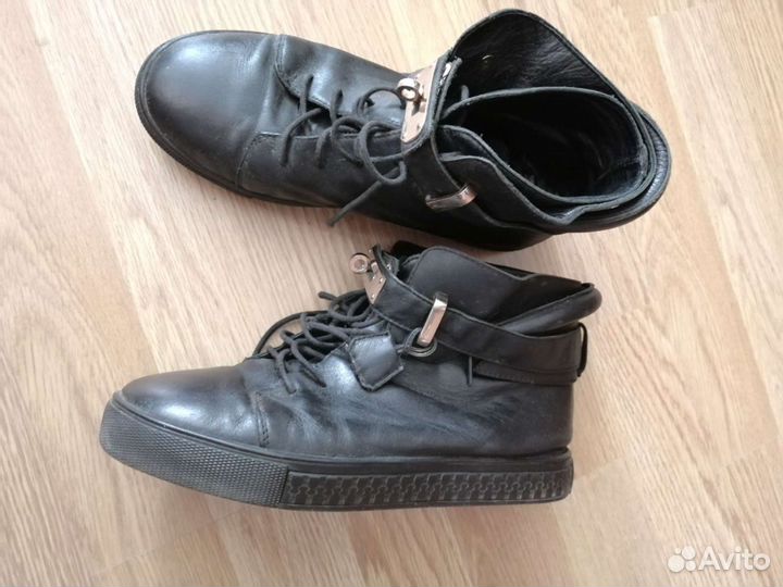 Ботинки кожаные