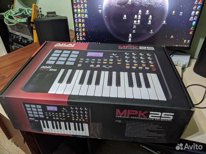 Синтезатор Akai MPK25