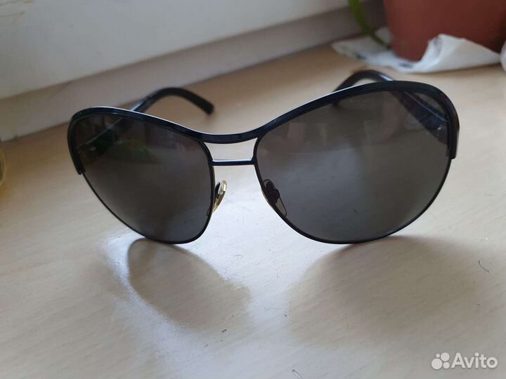 Солнечные очки гучи Gucci черный серый