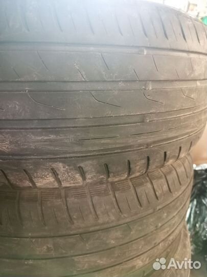 Toyo 310 215/55 R17 94