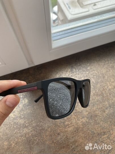 Солнцезащитные очки Armani Exchange