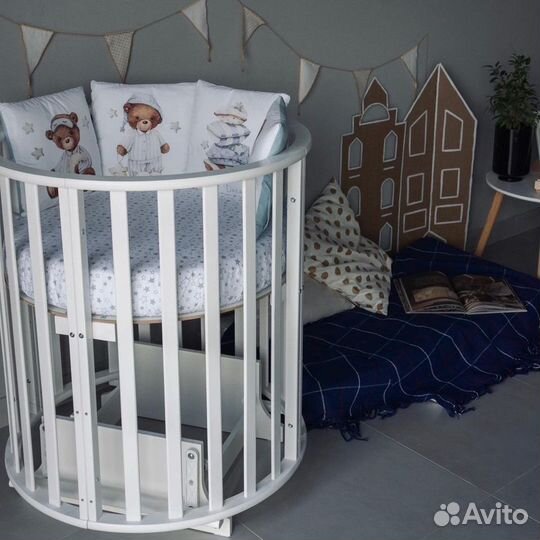 Детская кроватка полный комплект
