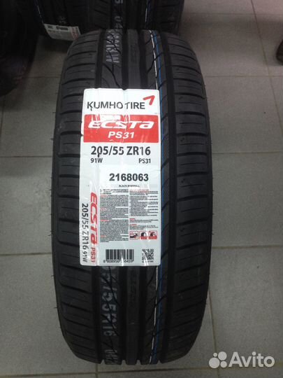 Kumho Ecsta PS31 205/55 R16 91W
