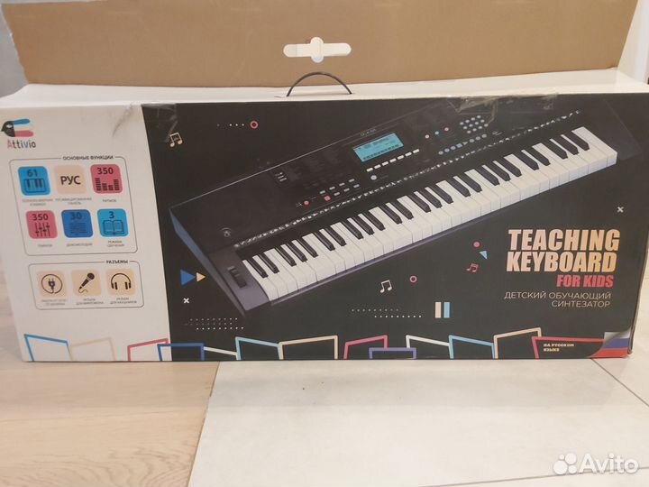 Синтезатор 61 клавиша