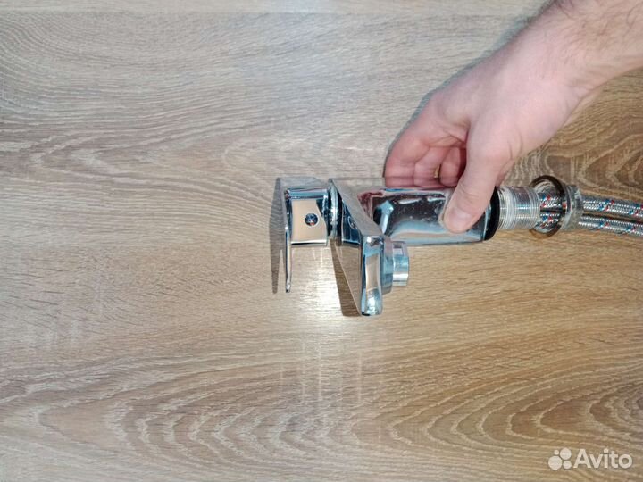 Смеситель для раковины