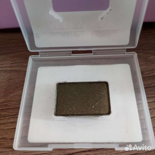 Помада, карандаш для губ, тени для век MaryKay