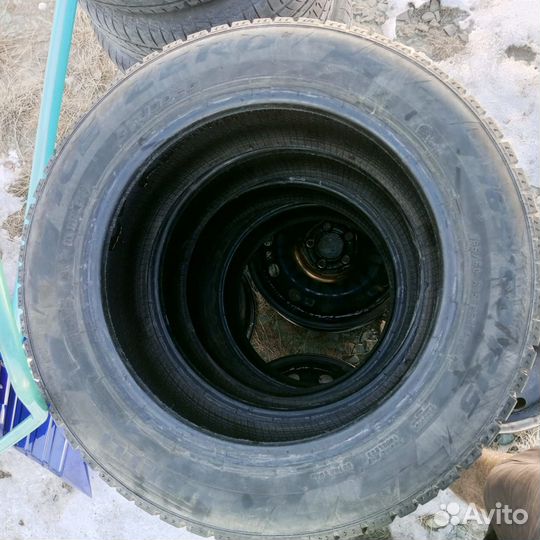 Pirelli Ice Zero 185/60 R15 88T