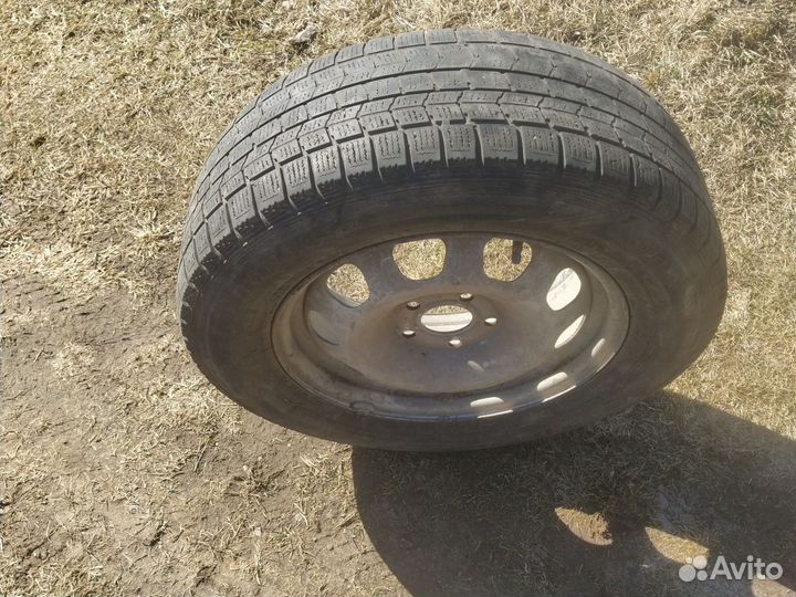 Колеса 215 65 16 Dunlop на дисках 3 шт