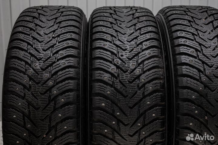 Nokian Tyres Hakkapeliitta 8 SUV 215/65 R16 102T