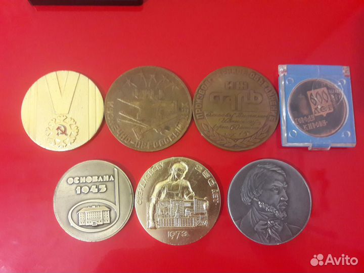 Настольные медали