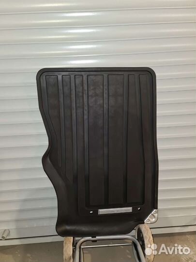 Автомобильные коврики резиновые