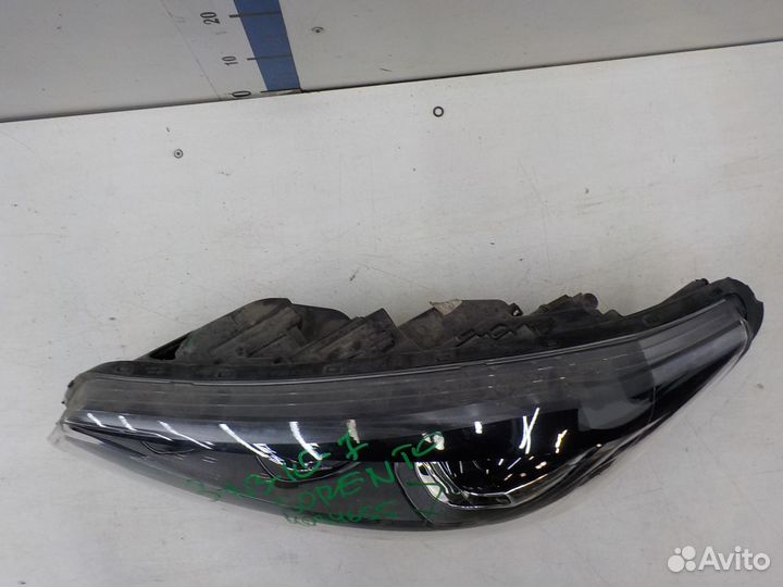 Фара левая Kia Sorento/Sorento Prime