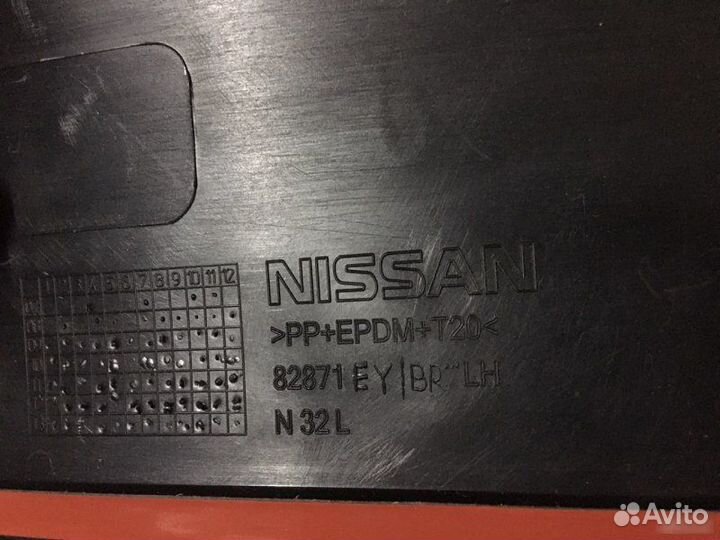 Молдинг двери задний левый Nissan Qashqai JD10