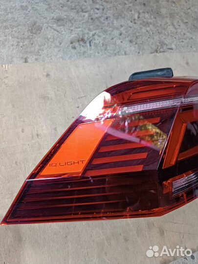 Фонарь наружный задний левый Volkswagen Tiguan 2