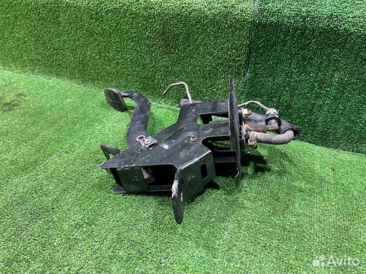 Педаль сцепления Chery Bonus /A13 хэтчбек 1 2011