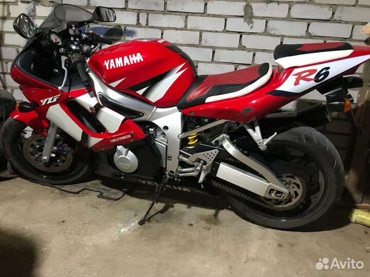 Ямаха R6