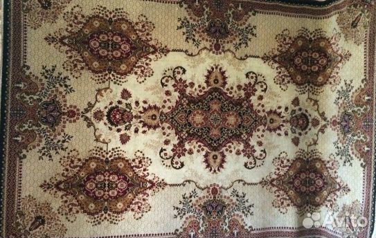 Шерстяной ковер