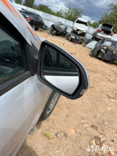 Зеркала LADA Vesta