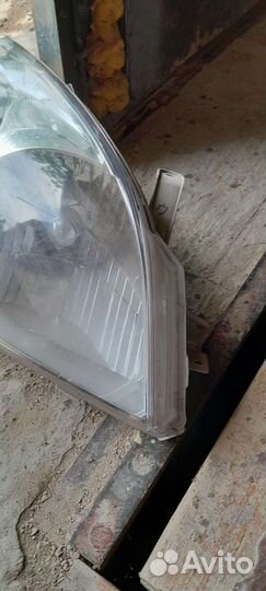 Стекло фары тойота прадо
