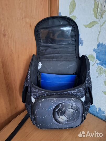 Рюкзак школьный