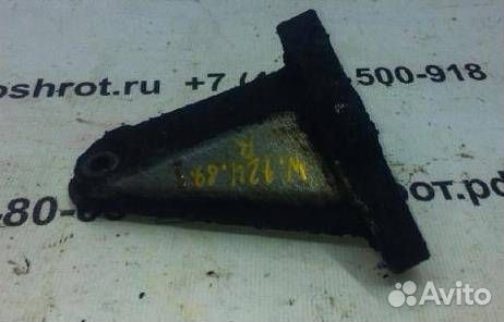 Кронштейн двс правый mersedesbenz W124 84-93г