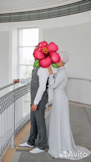 Платье на никах