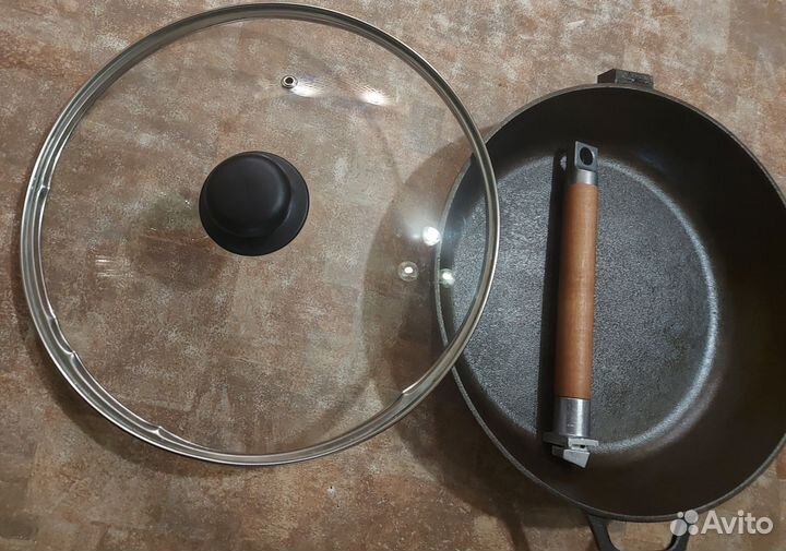 Сковорода чугунная 28см