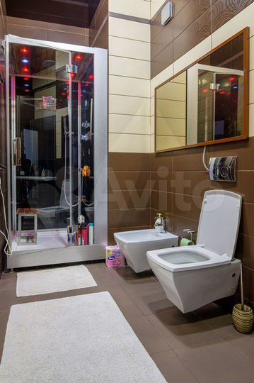 4-к. квартира, 107 м², 8/11 эт.