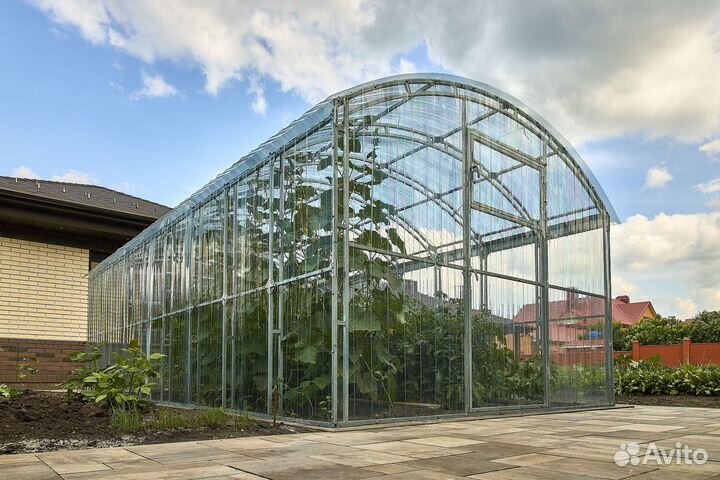 Монолитный профилированный поликарбонат для теплиц