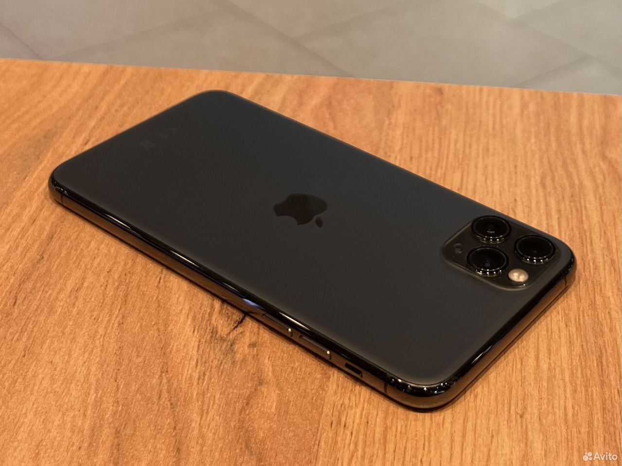 iPhone 11 Pro Max, 256 ГБ, SIM + eSIM