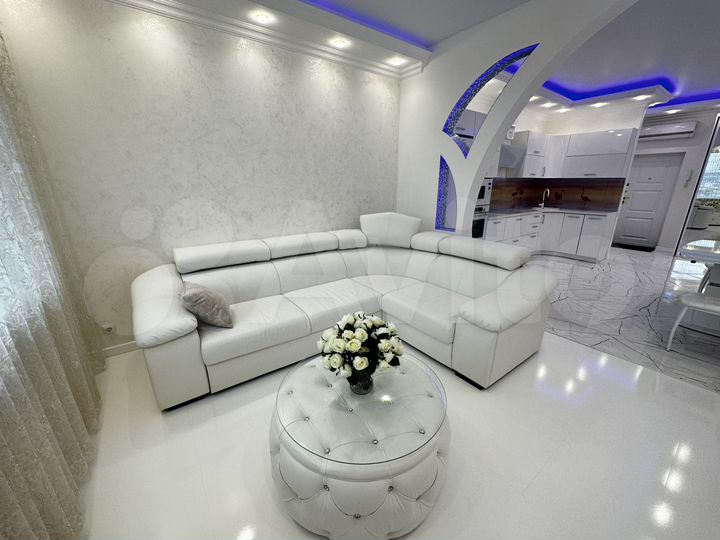 2-к. квартира, 66 м², 20/37 эт.