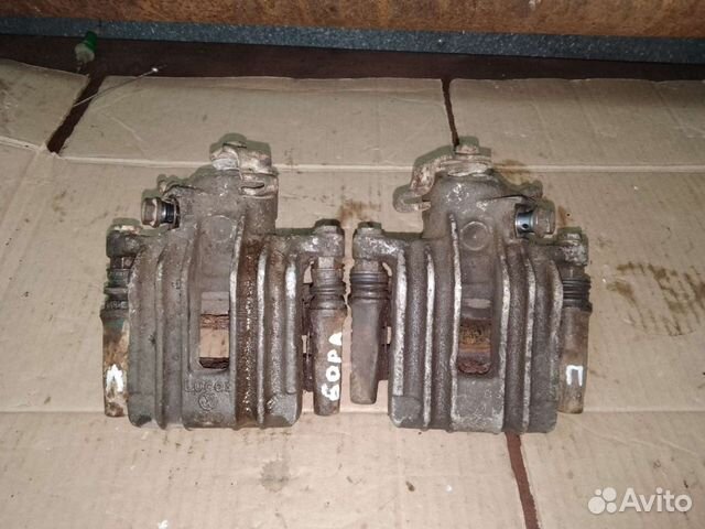 Суппорт задний правый левый Volkswagen Bora